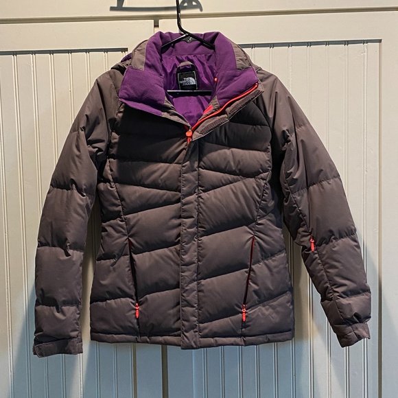 The North Face 550 Down Jacket - Size Small - Picture 1 of 14